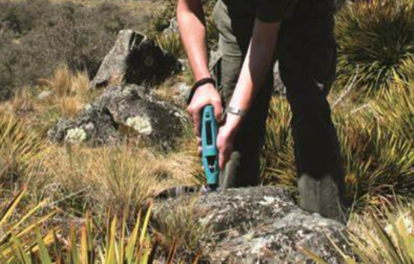 便攜式儀表儀器檢測的三防平板應用方案