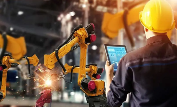 天津國(guó)產(chǎn)化壁掛式工控機(jī)便捷與多行業(yè)的結(jié)合